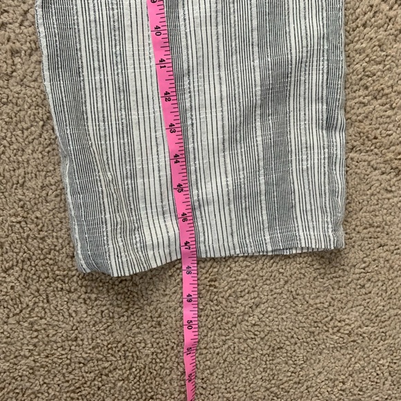 Brand new jumpsuit with tie front stretchable top - Picture 4 of 4